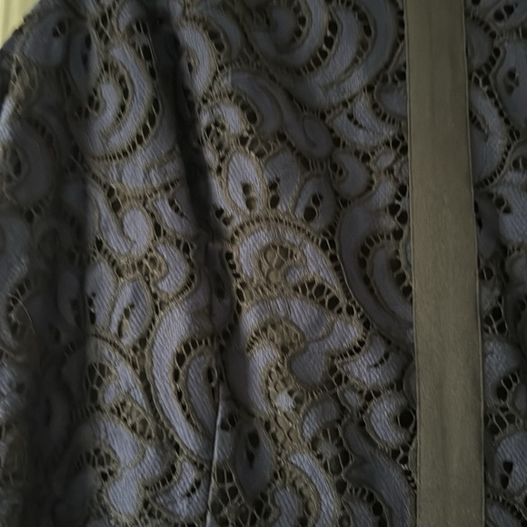 Brand new Tommy Hillfiger dress in lace - Picture 3 of 8